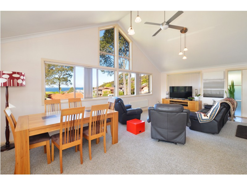 11 Beachview Close, North Narooma NSW 2546