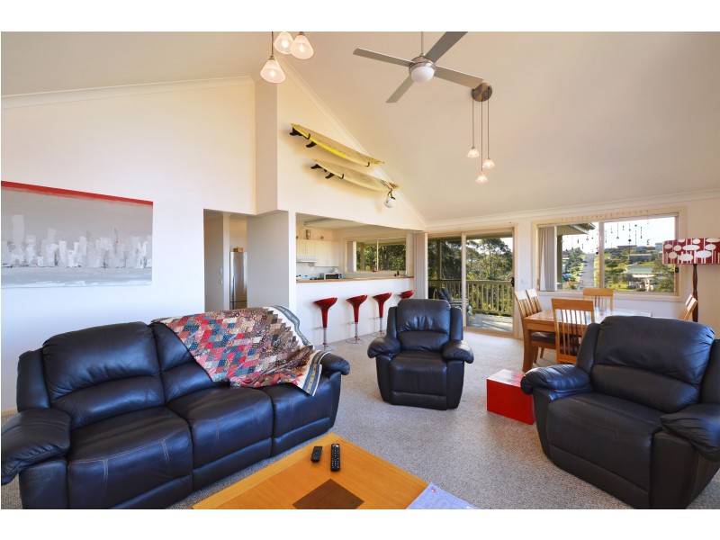11 Beachview Close, North Narooma NSW 2546