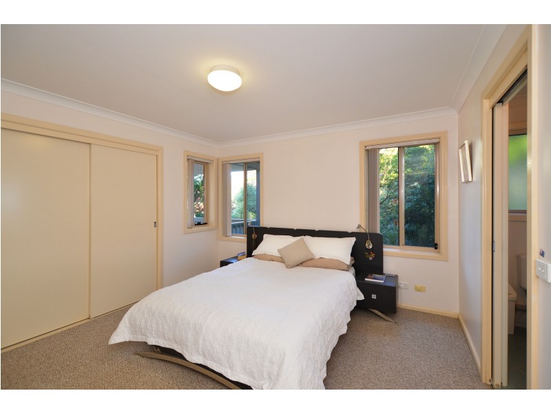 11 Beachview Close, North Narooma NSW 2546