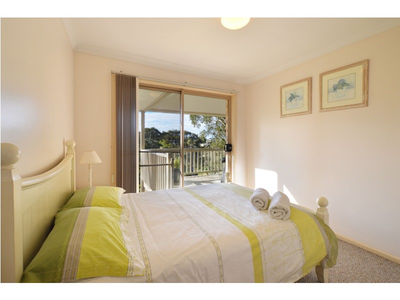 11 Beachview Close, North Narooma NSW 2546