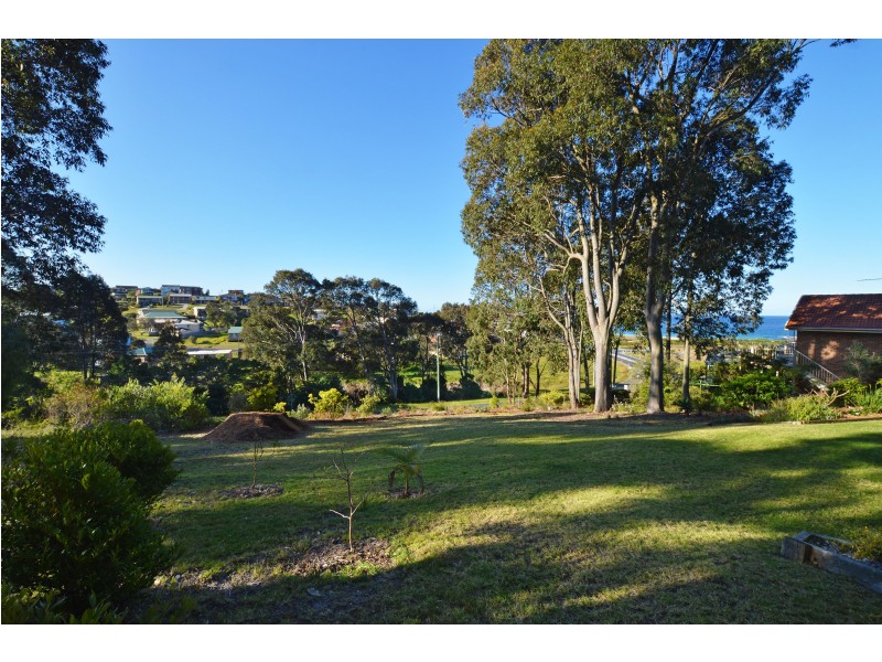 11 Beachview Close, North Narooma NSW 2546