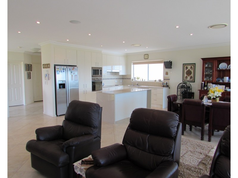 51 Dalmeny Drive, Kianga NSW 2546