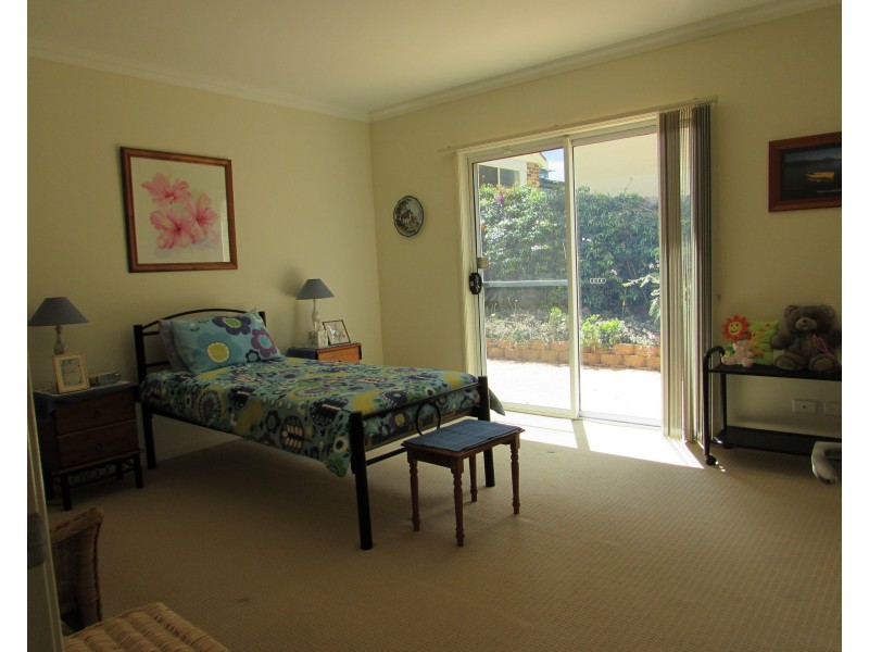 51 Dalmeny Drive, Kianga NSW 2546