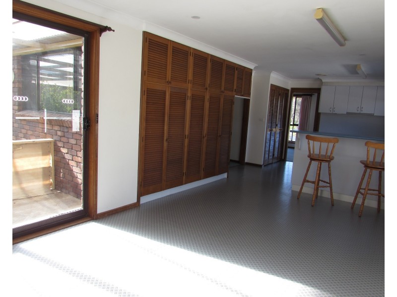 16 Isabel Street, Narooma NSW 2546