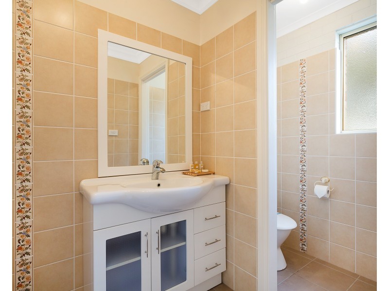 2 Gareth Avenue, Narooma NSW 2546