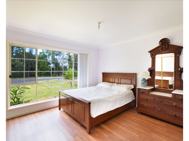 16 Mummaga Lake Drive, Dalmeny NSW 2546