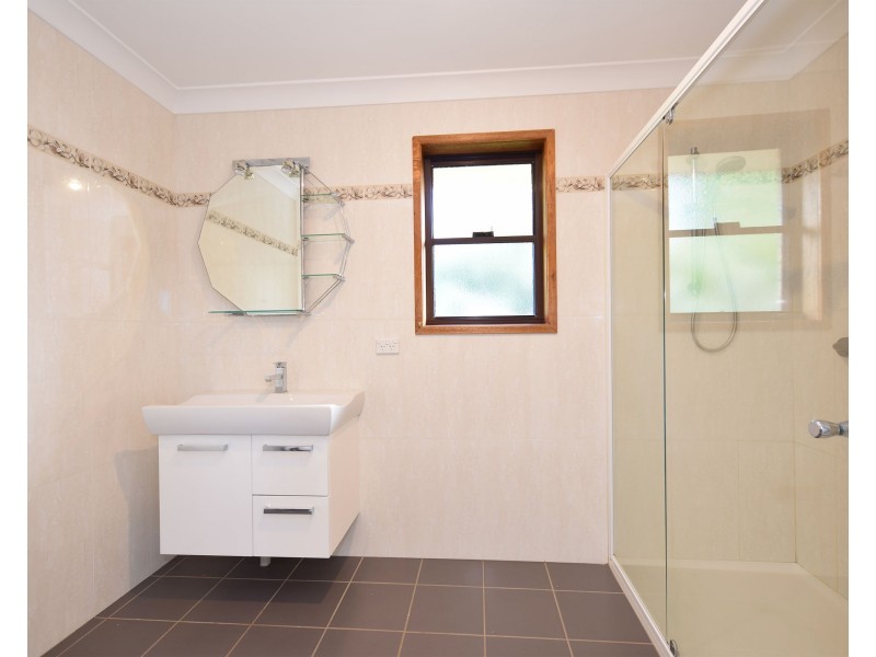 8 Brou Court, Dalmeny NSW 2546