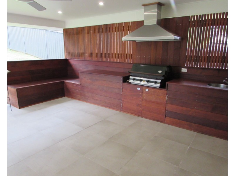 9 Yabbarra Drive, Dalmeny NSW 2546