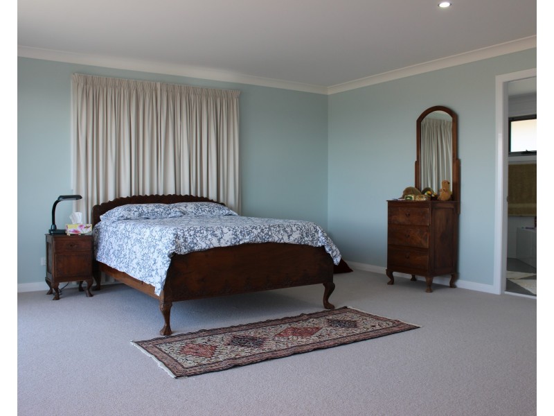 103 Dalmeny Drive, Kianga NSW 2546