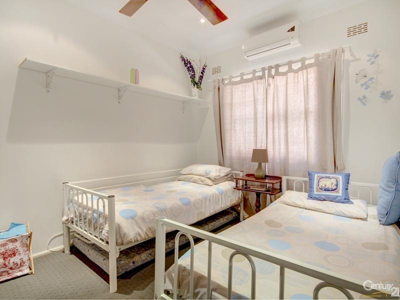 2e Chuter Avenue, Monterey NSW 2217