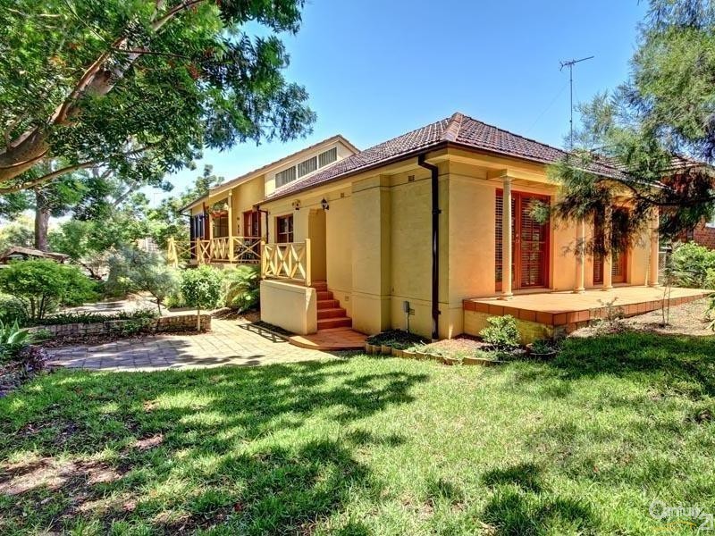 79 McRaes Ave, Penshurst NSW 2222