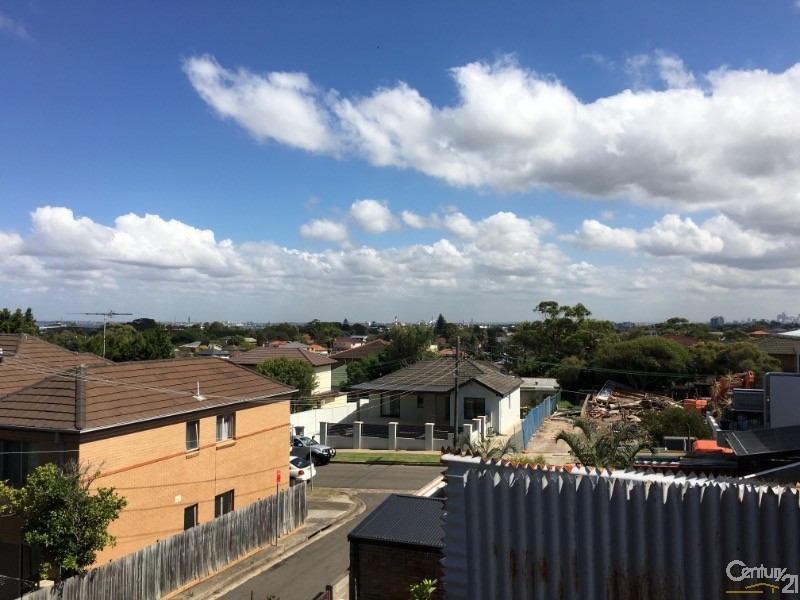 Rear 36 Mawson Parade, Chifley NSW 2036