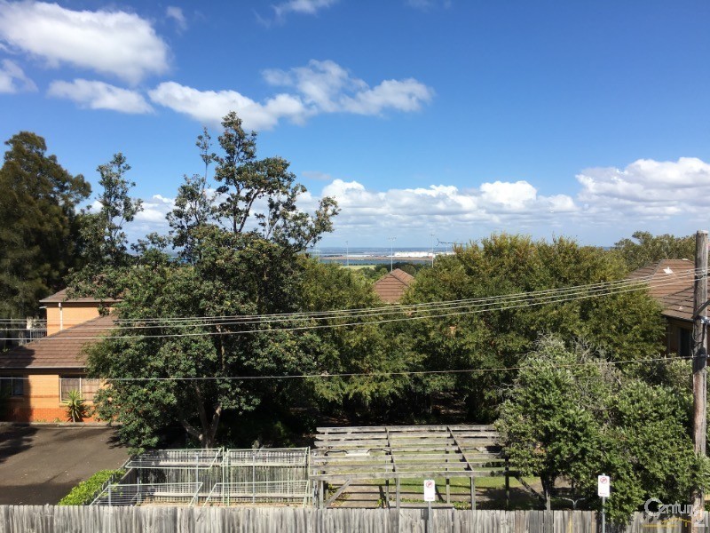 Rear 36 Mawson Parade, Chifley NSW 2036