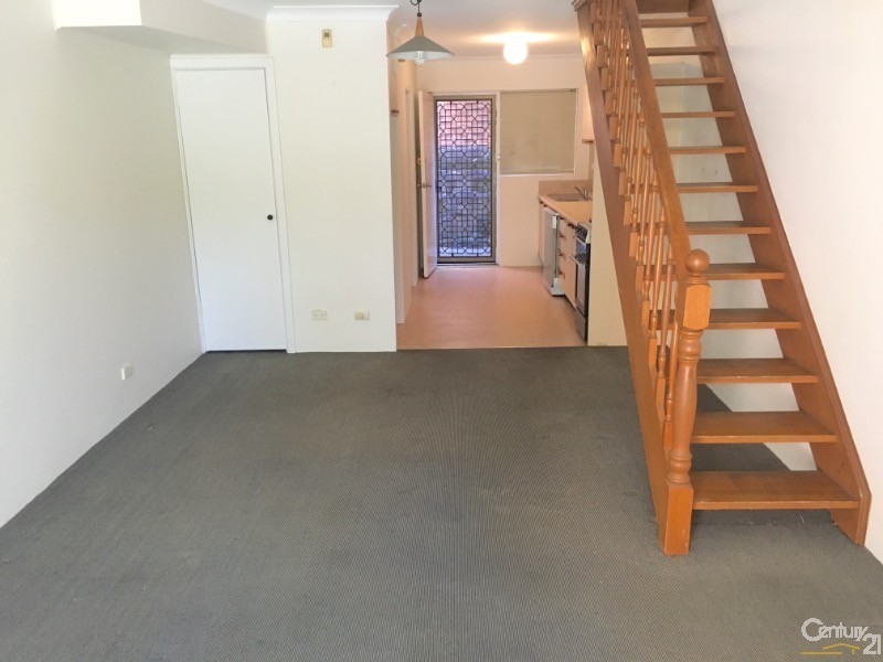 2/1a Anzac Parade (ent via Boronia St), Kensington NSW 2033