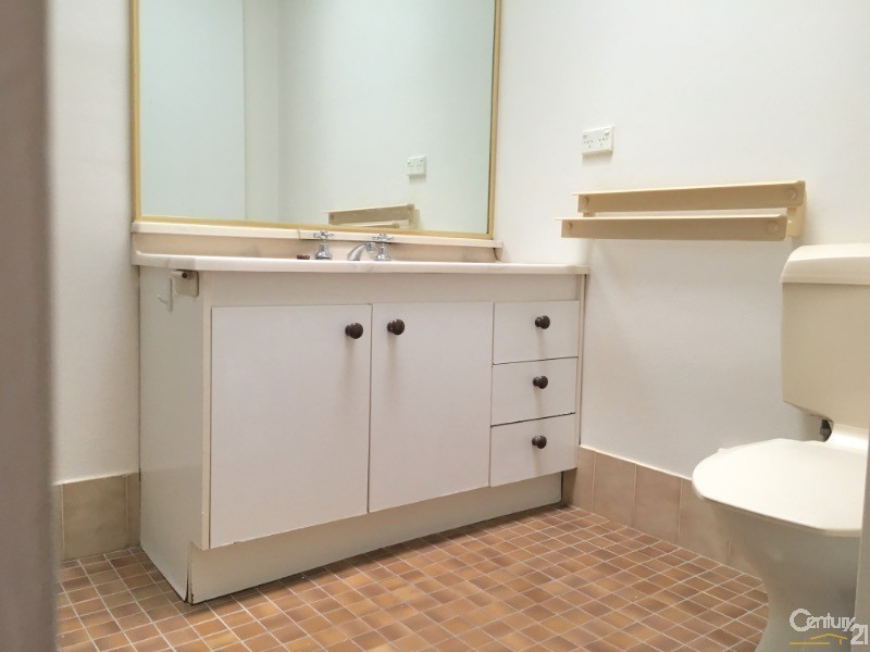 2/1a Anzac Parade (ent via Boronia St), Kensington NSW 2033