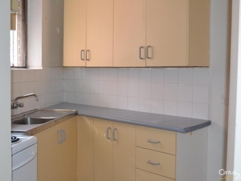 2/10 Brittain Crescent, Hillsdale NSW 2036