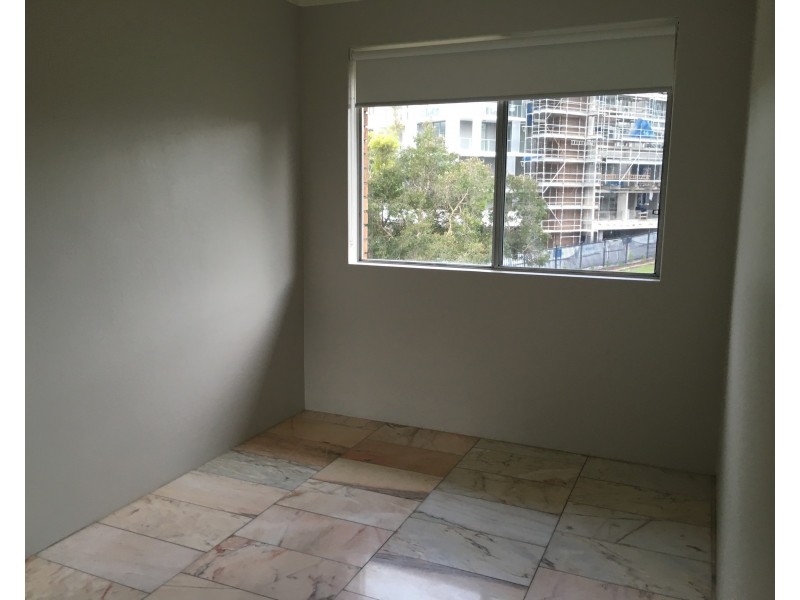 10/17 Grace Campbell Crescent, Hillsdale NSW 2036