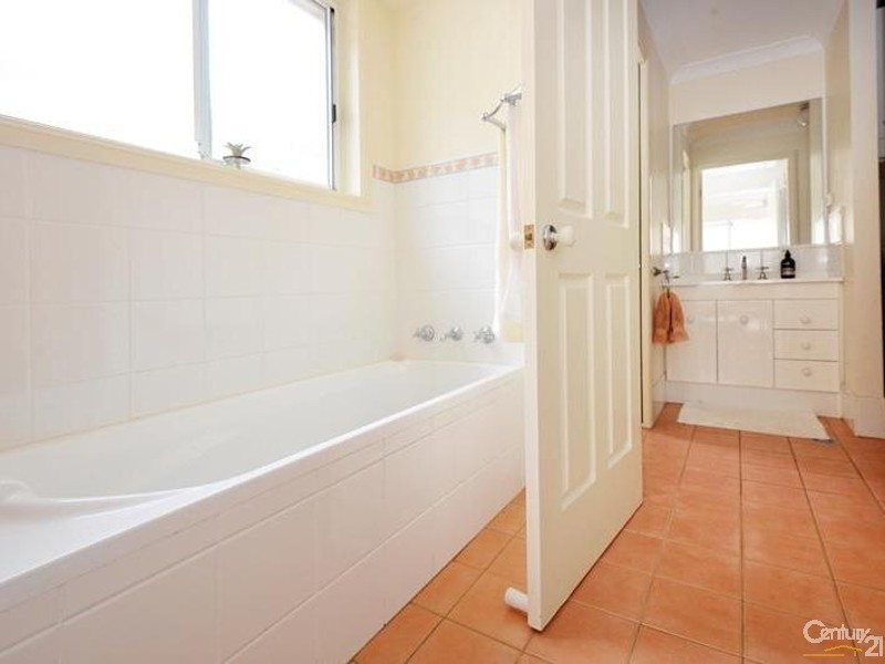 9 Wave Close, Toormina NSW 2452