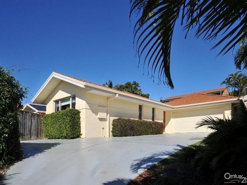 23 Bluewater Place, Sapphire Beach NSW 2450