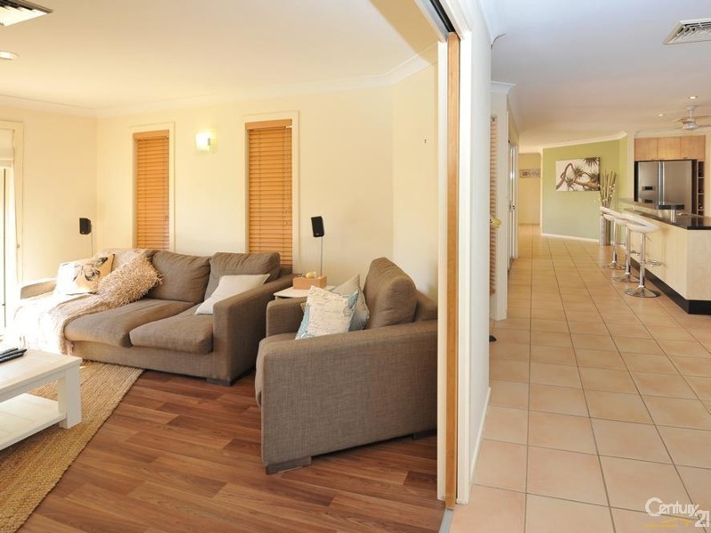 23 Bluewater Place, Sapphire Beach NSW 2450