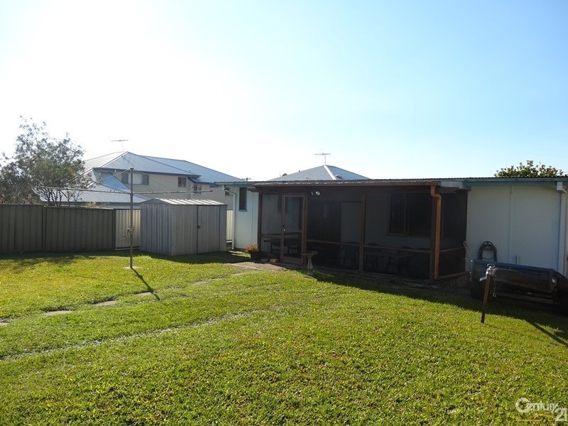 2 Comlaroi Street, Urunga NSW 2455