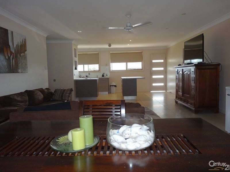 16 Island Place, Urunga NSW 2455