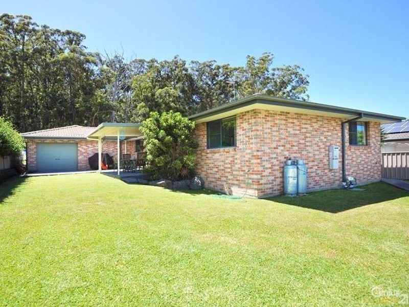 10 Paddymelon Circuit, Bonville NSW 2441