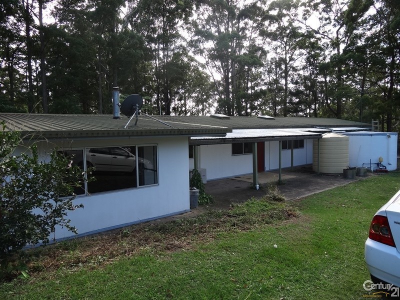 43 East West Road, Valla NSW 2448