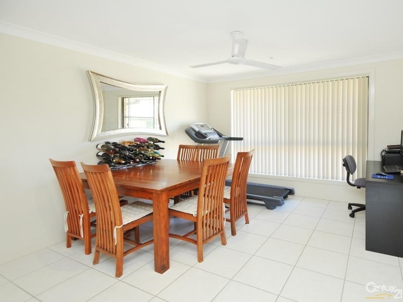 10 Paddymelon Circuit, Bonville NSW 2441