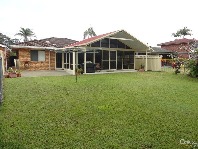 14 Island Place, Urunga NSW 2455