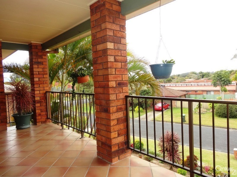 16 Tambar Place, Urunga NSW 2455