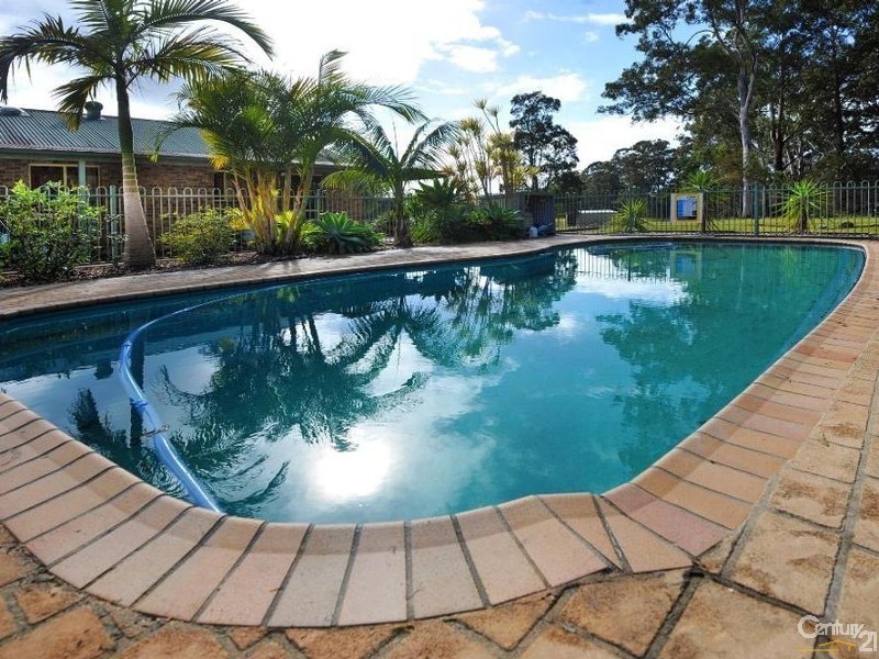 10 Riverside Drive, Urunga NSW 2455