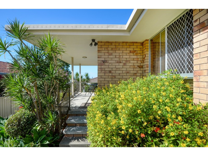 2/24 Eleventh Avenue, Sawtell NSW 2452