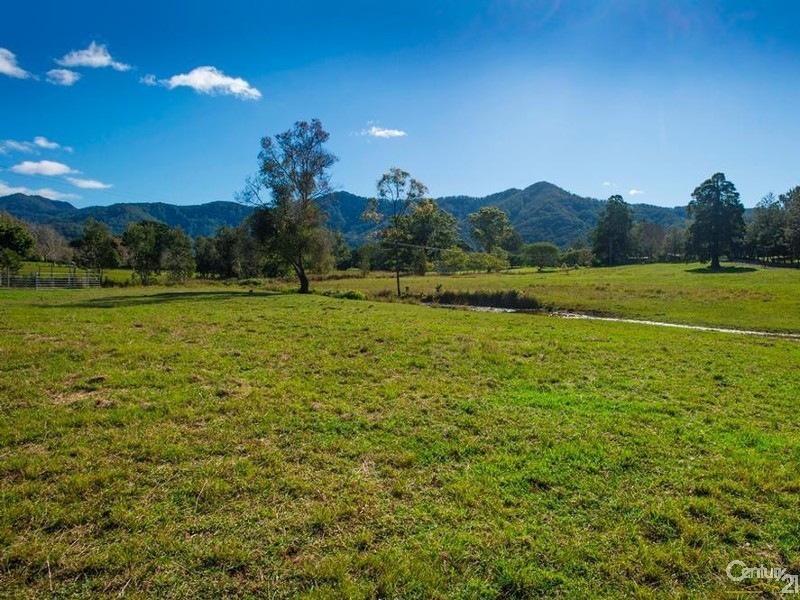 138 Crossmaglen Road, Bonville NSW 2441