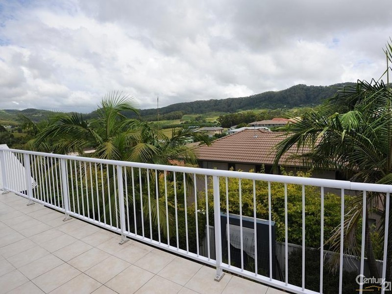 73 William Sharp Drive, Coffs Harbour NSW 2450