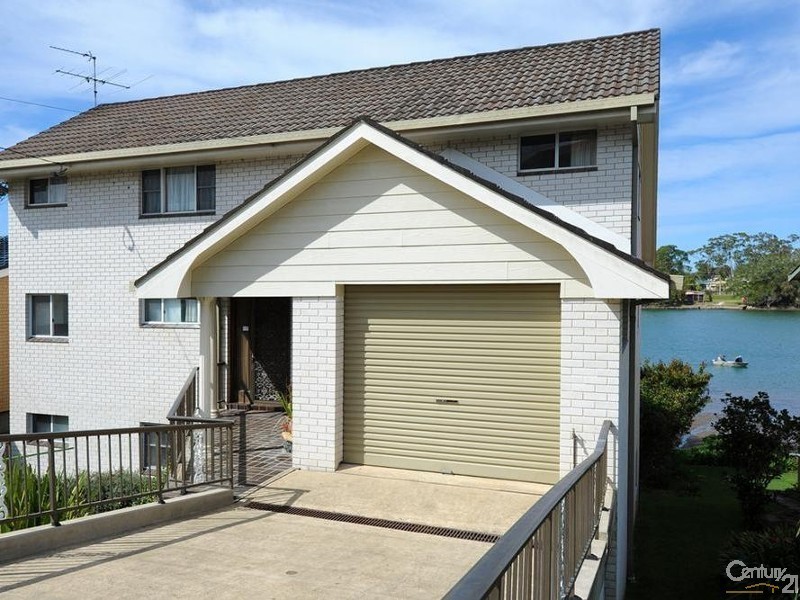 12 Vernon Crescent, Urunga NSW 2455