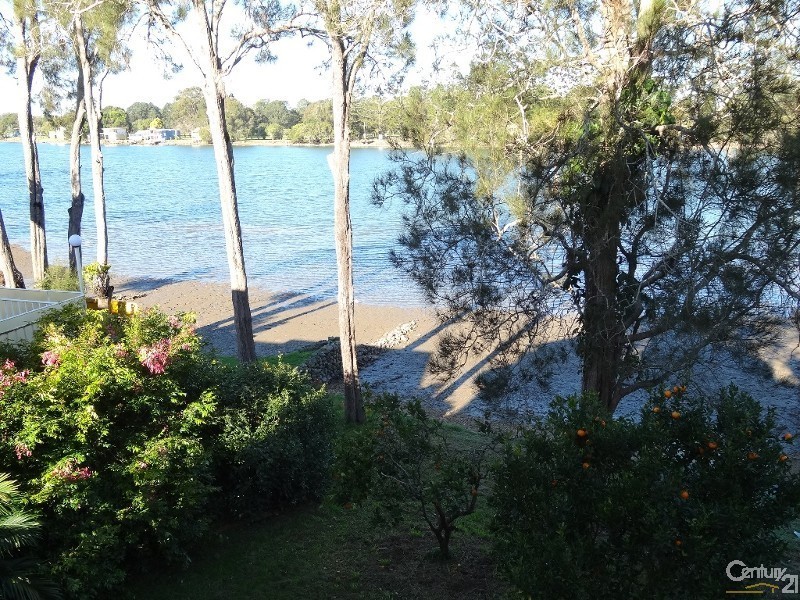 12 Vernon Crescent, Urunga NSW 2455