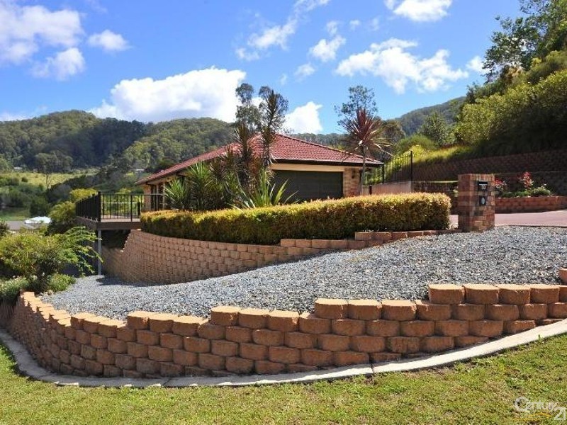 99 Roselands Drive, Coffs Harbour NSW 2450