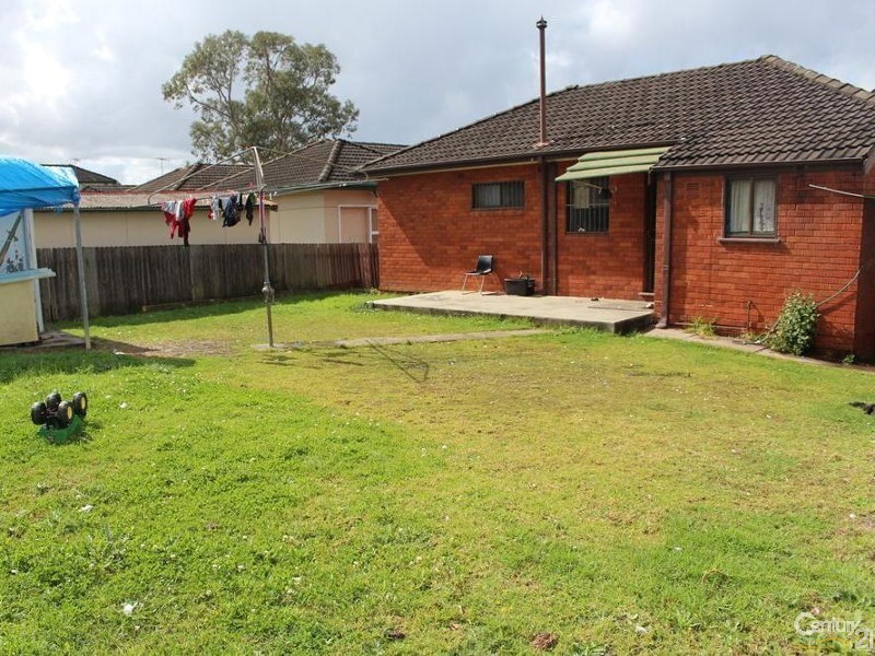 20 Vivian Crescent, Berala NSW 2141