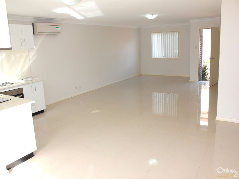 3/2 Literature Place, Blackett NSW 2770