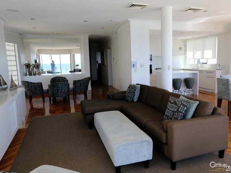 2/4 McDonald Street, Cronulla NSW 2230