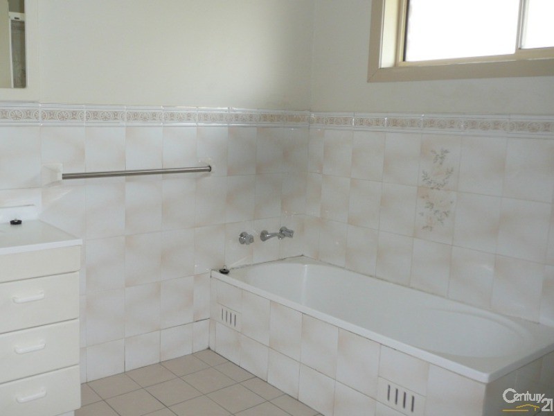 2/229 Port Hacking Road, Miranda NSW 2228