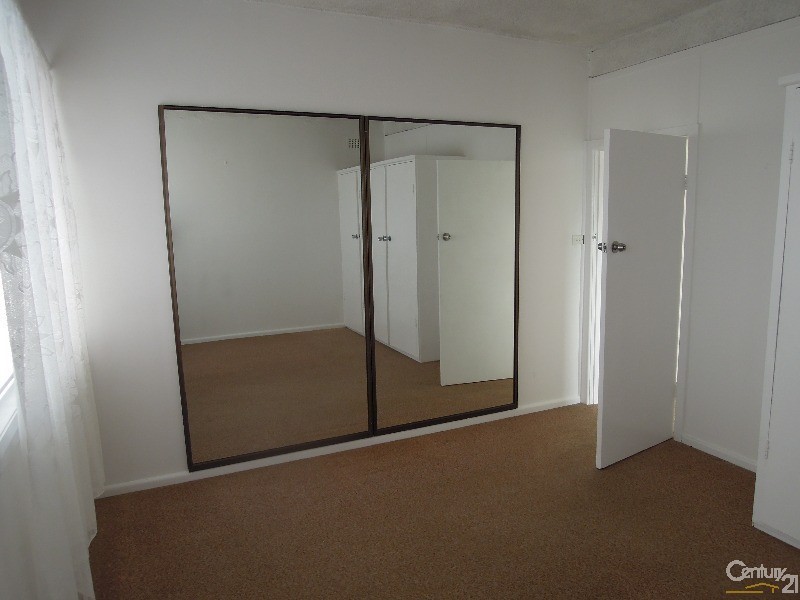 2/26 Chuter Avenue, Monterey NSW 2217