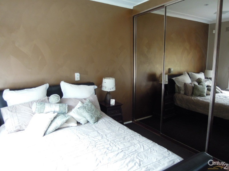 41 Gorada Avenue, Kirrawee NSW 2232