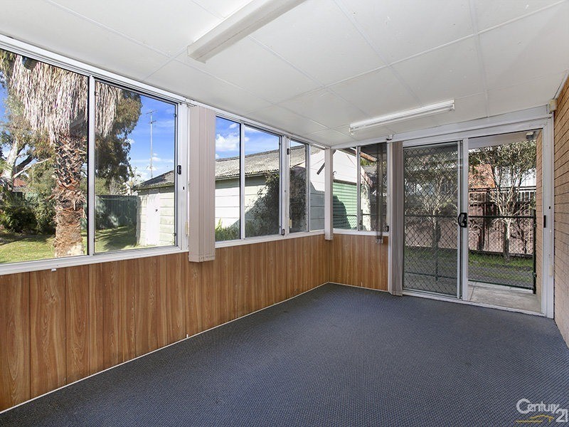 20 Bimbadeen Avenue, Miranda NSW 2228