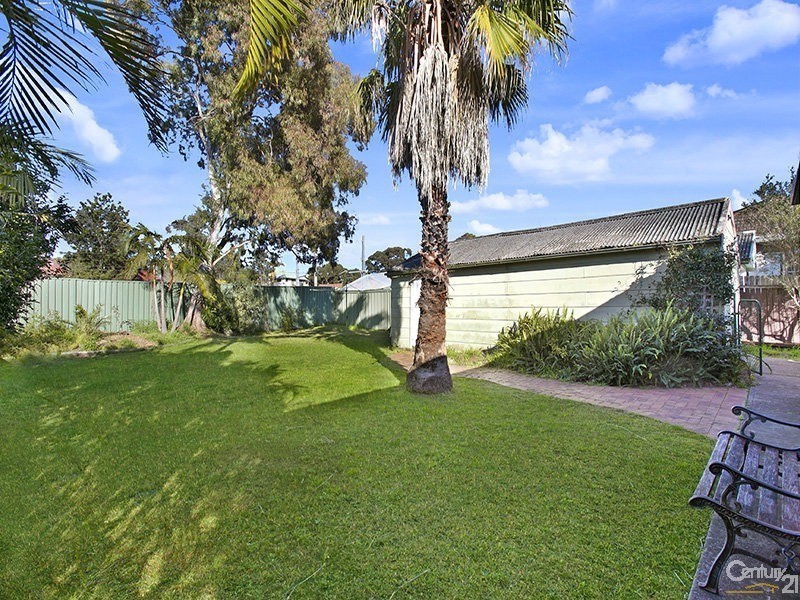 20 Bimbadeen Avenue, Miranda NSW 2228