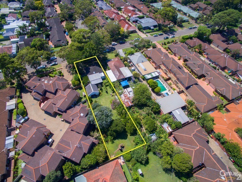 11 Nullaburra Road, Caringbah NSW 2229