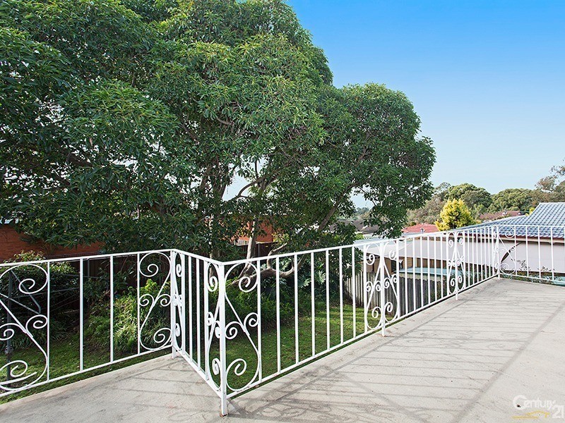 3 Muronga Place, Kirrawee NSW 2232