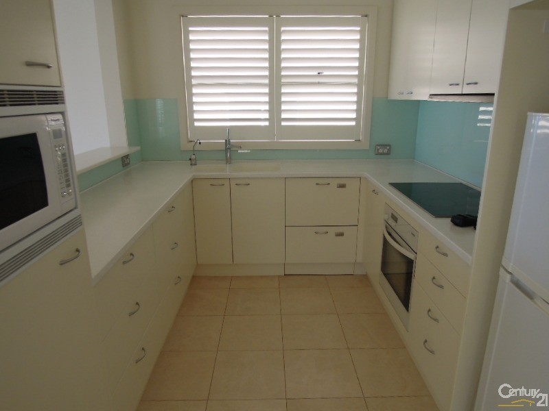 9a Mentone Avenue, Cronulla NSW 2230