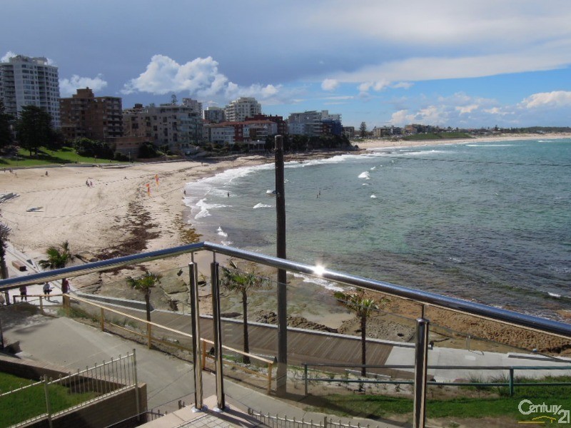 9a Mentone Avenue, Cronulla NSW 2230